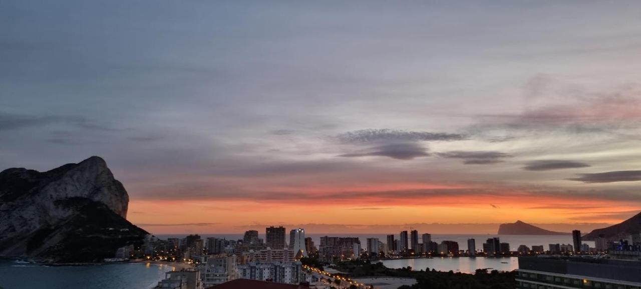 Esmeralda Suites Sunrise Con Piscina Calpe Bagian luar foto
